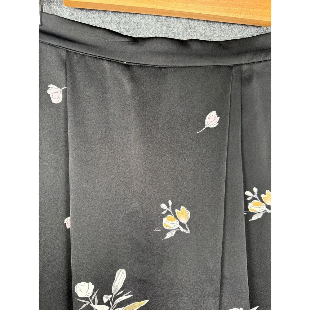 Zara Floral Crane Print Wide Leg Pants Womens Small Black Satin Cropped Pleated - Picture 7 of 14